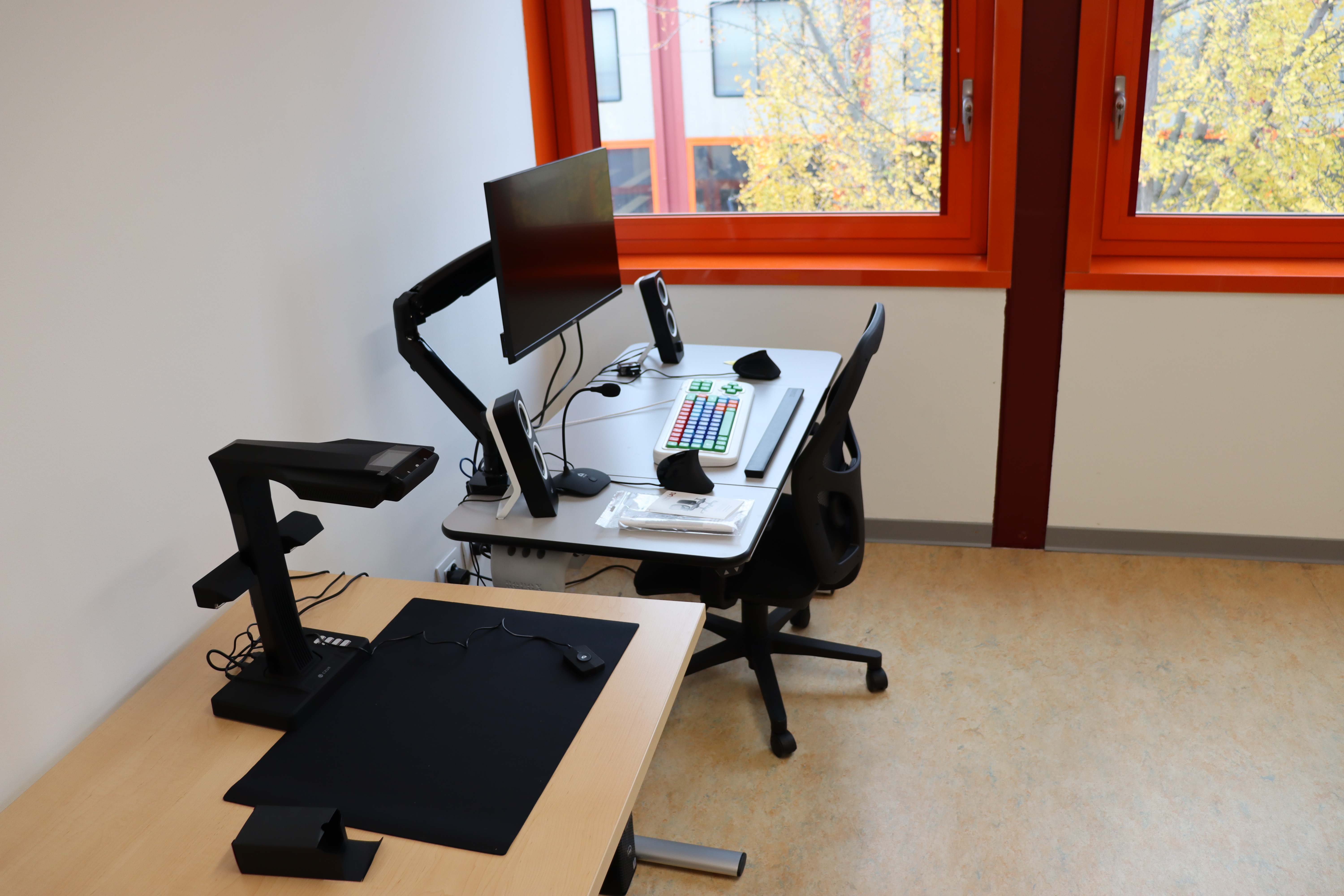 Photo of the accessible workstation